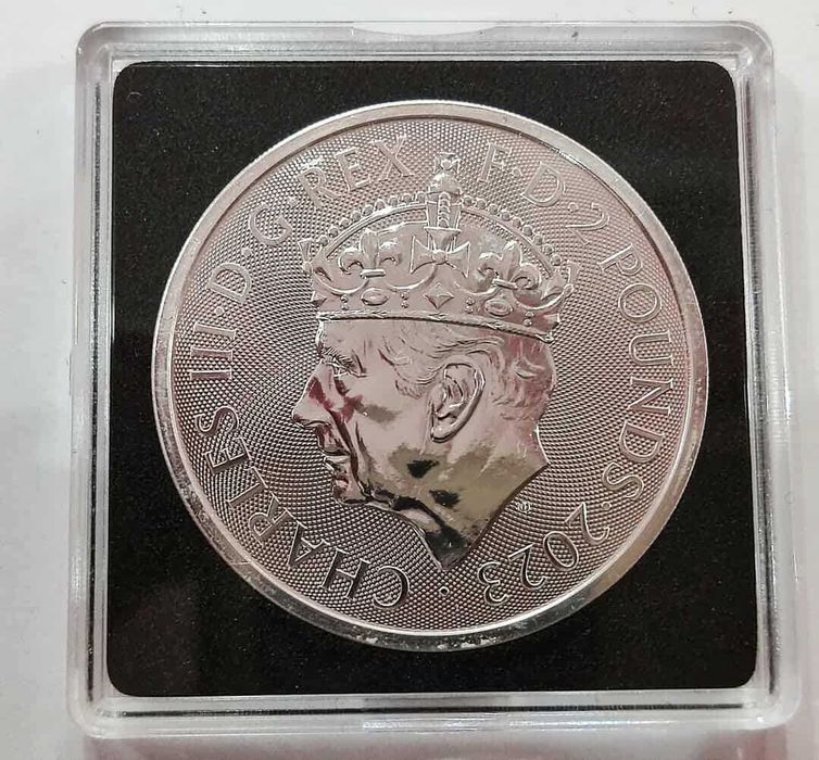 Сребърна монета с оцветяване: Кралица Елизабет II
