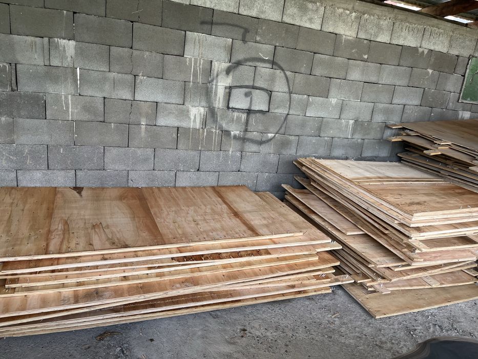 Фанера 0.5 см 500 штук есть!!!