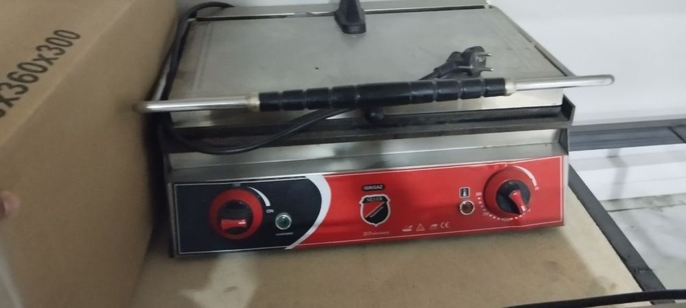 Ошхона иш столи мангал  перашки апарат тостер ва донер апарат сотилади