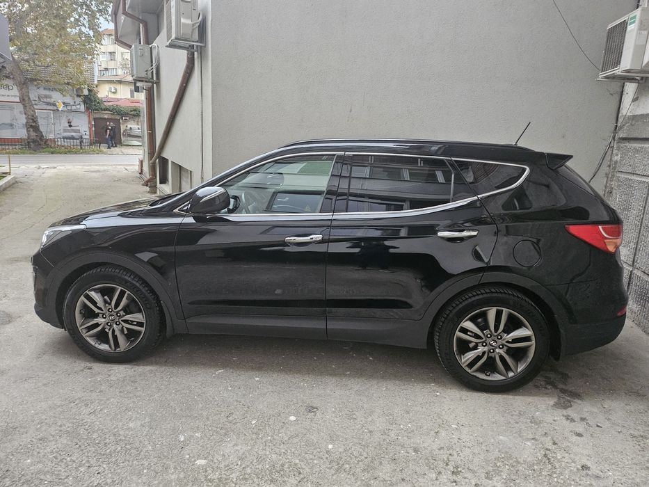 Hyundai  Santa Fe 7 местен