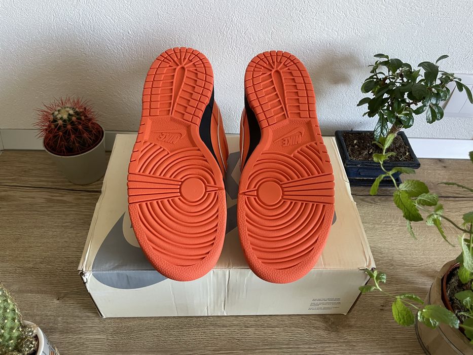 Nike SB Dunk Low Pro Orange Lobster