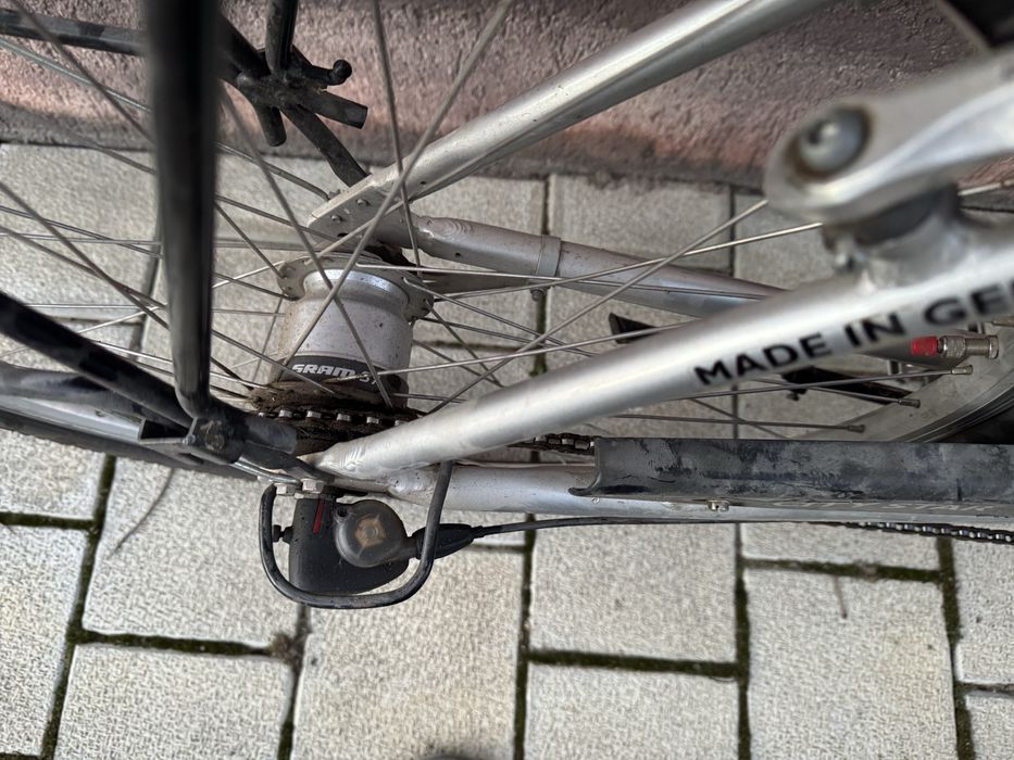 Bicicleta de aluminiu