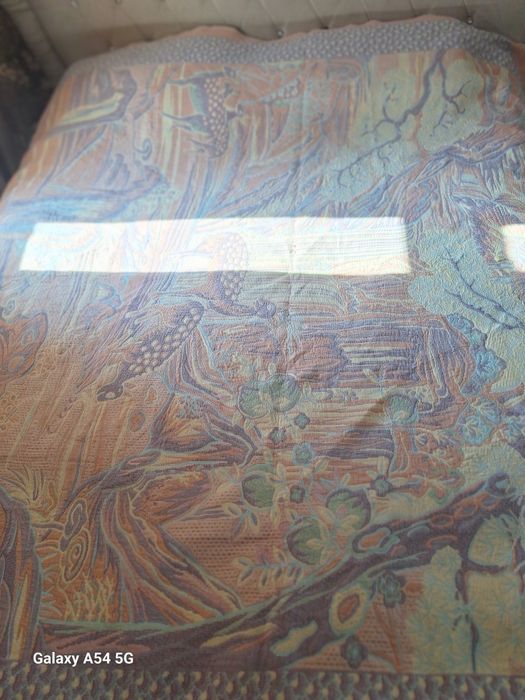 Продаю турмалиновое одеяло.