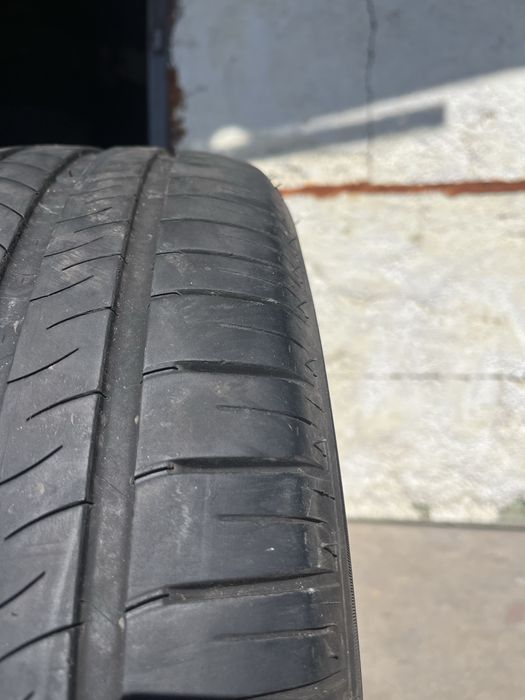 4 бр. летни гуми 205/55/16 Michelin DOT 2915 4,5-5,5 mm