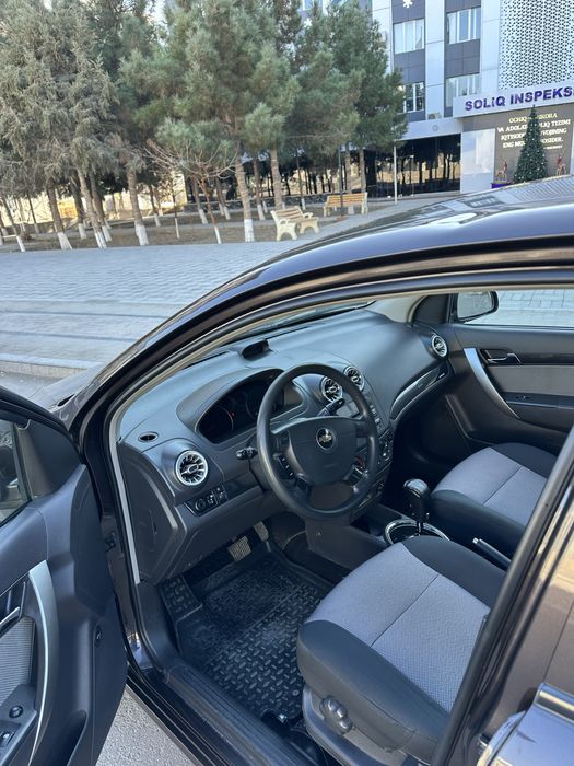 Nexia 3 sotiladi xolati tiniq benzinda yurgan kraska top toza