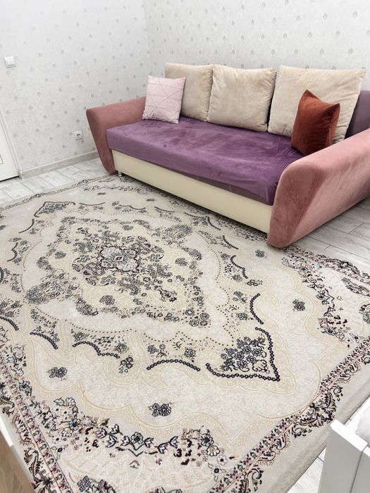 Продается диван в отличном состоянии