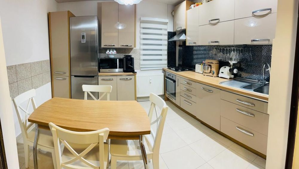 Proprietar 4 camere adiacent rond alba Iulia Bucuresti Sectorul 3 • OLX.ro