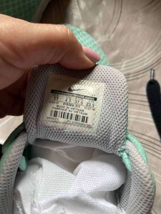 Vand adidasi nike marimea 36