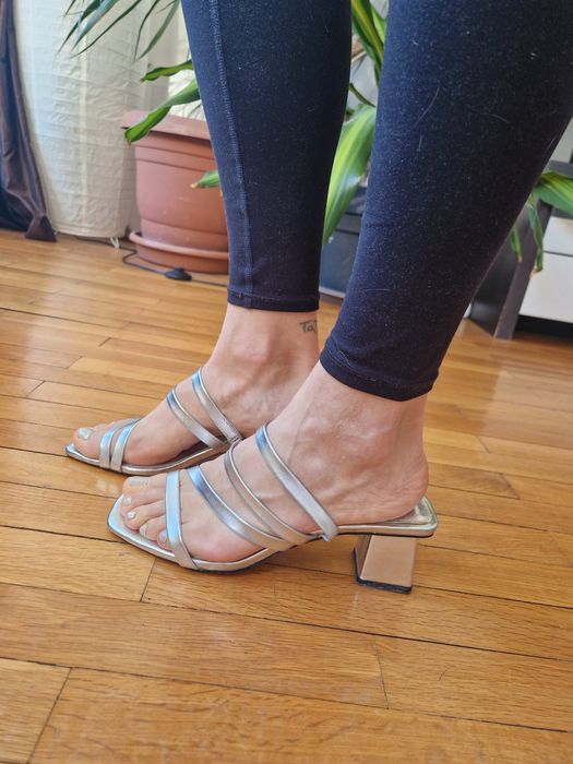 Сандали на нисък дебел ток 37 номер