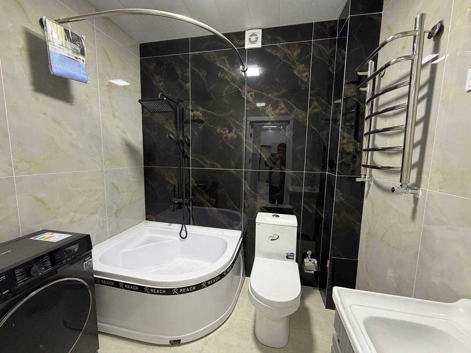 Продаётся 4х комнатная квартира имеется холл ВЫГОДНАЯ ЦЕНА УСПЕЙТЕ