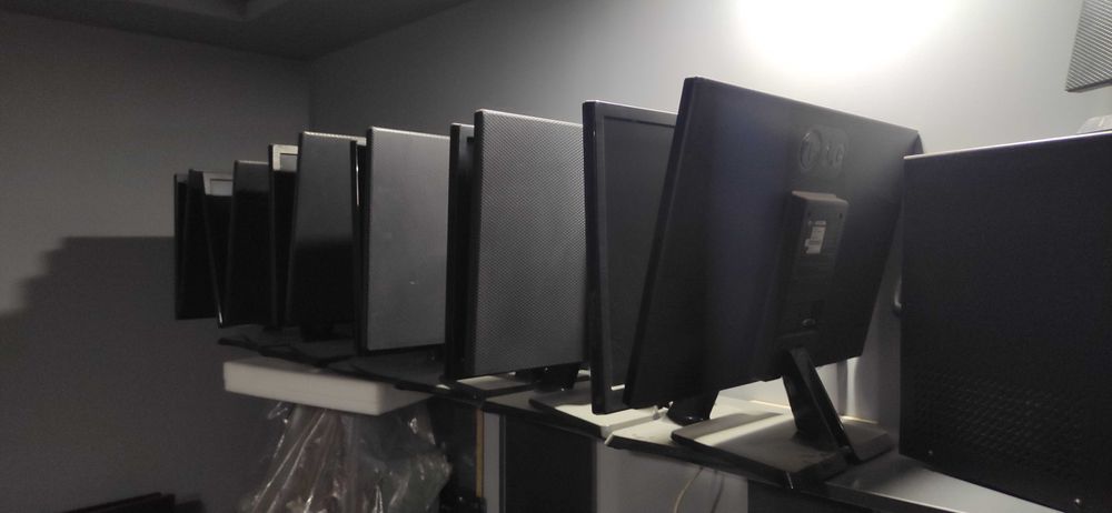 Монитор LG 22EN33S, 1920x1080, 75 Гц, TN