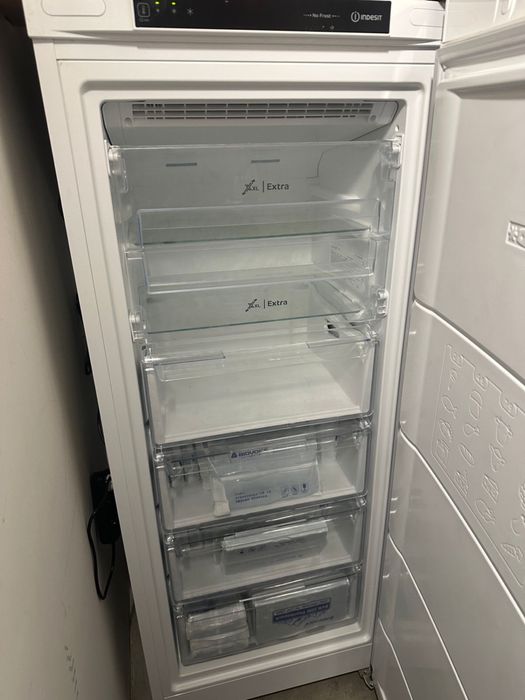 Морозильник indesit no frost