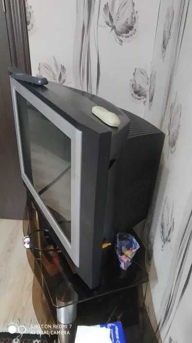 Продаём телевизор LG 72' в хорошем состоянии