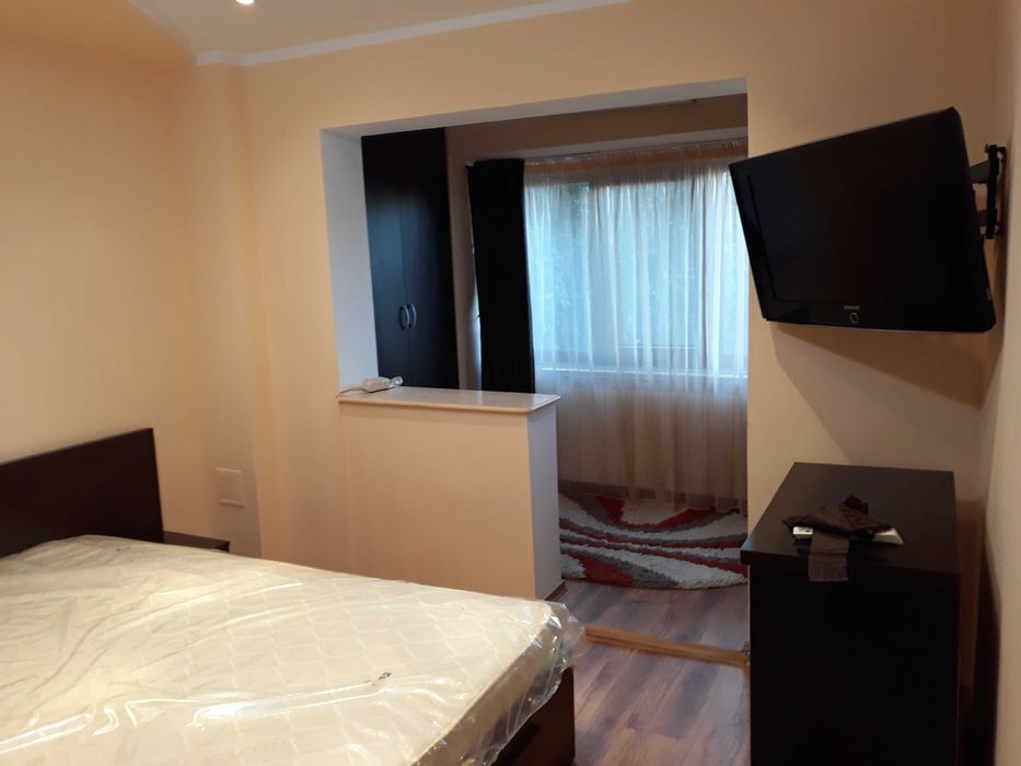 inchiriez apartament 2 camere