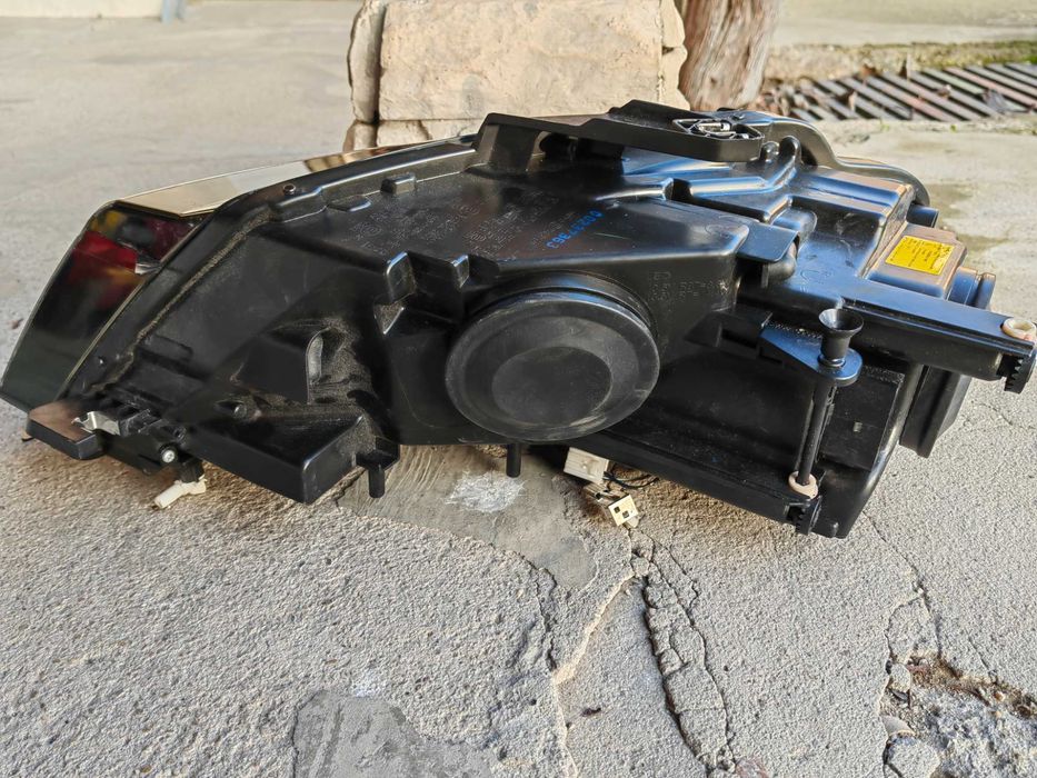 Фар Audi A3 8P Bi-Xenon LED десен / Фар Ауди А3 8П Ксенон НОВ