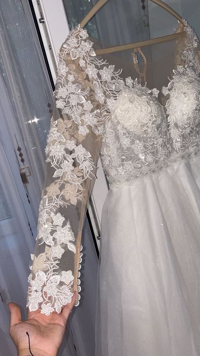 Vand rochie de mireasa