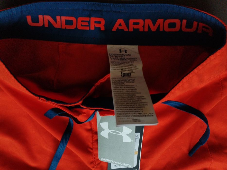 Under Armour -23/ 8 години къси панталони за момче