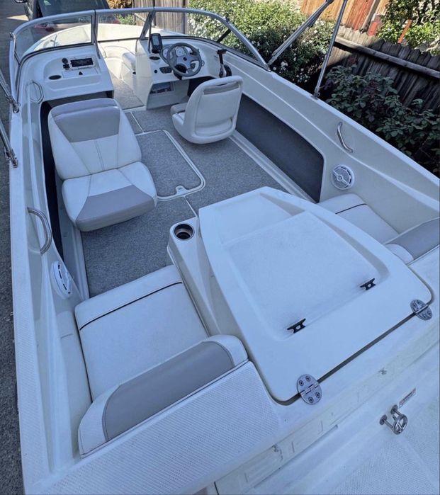 Barca Bayliner 175 GT 2013( nu Sea Ray,Maxum,Mary Fisher)