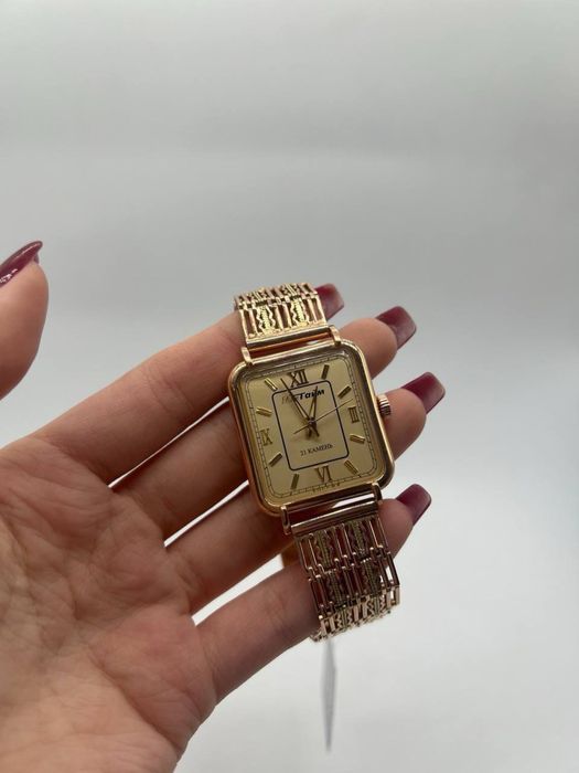 Золото 585*  Часы  Масса изделия:50,88