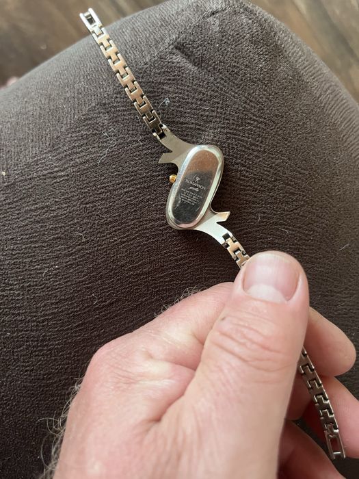 Дамски часовник на "Romanson"-Позлатен 24 карата