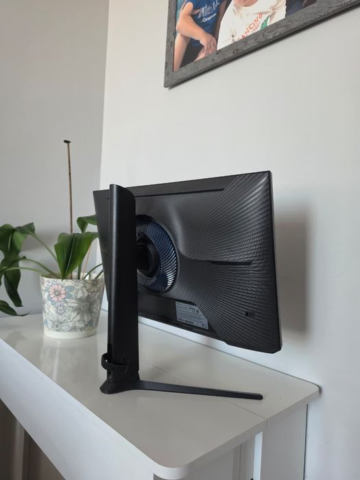Монитор samsung g3 180hz 24"