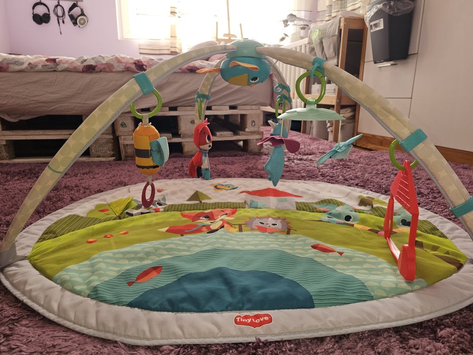 Килимче за игра TinyLove