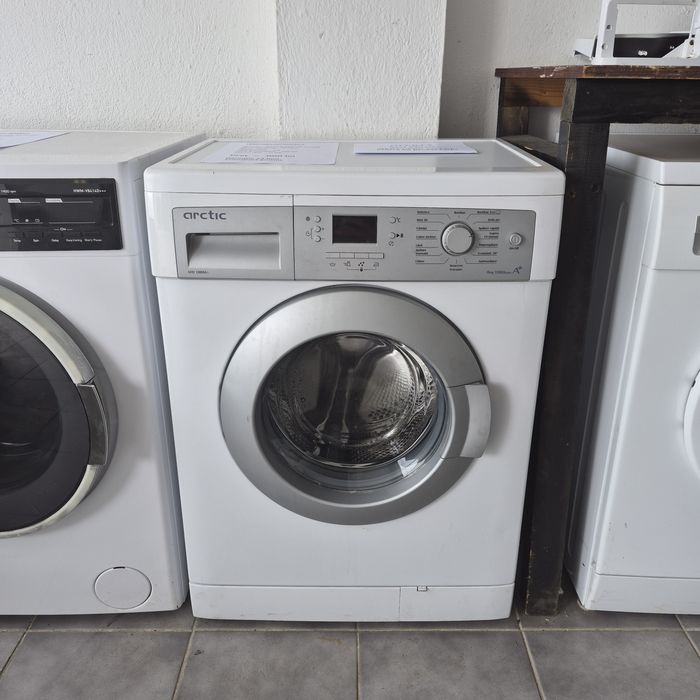 Masina de spalat rufe Arctic  cba 51022
