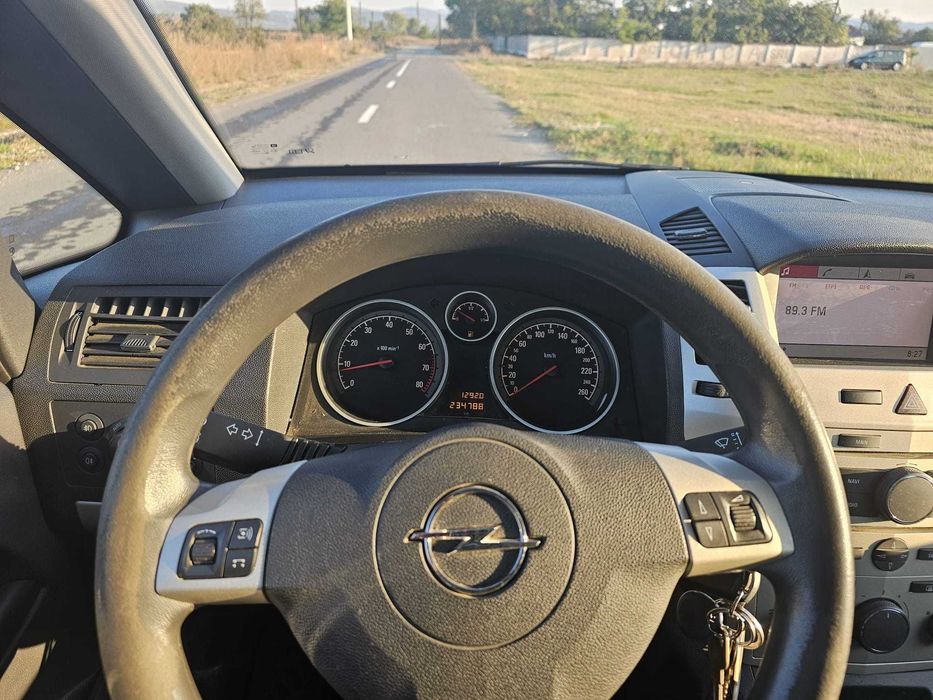 Opel Zafira 1,8-2008 Benzină
