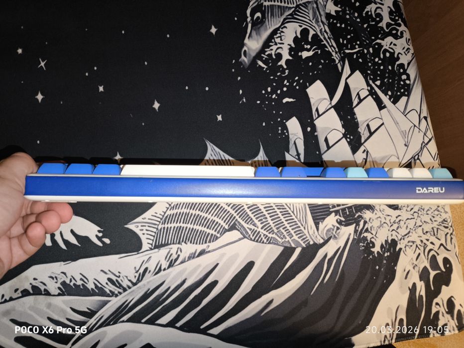 Продам клавиатуру Dareu A98