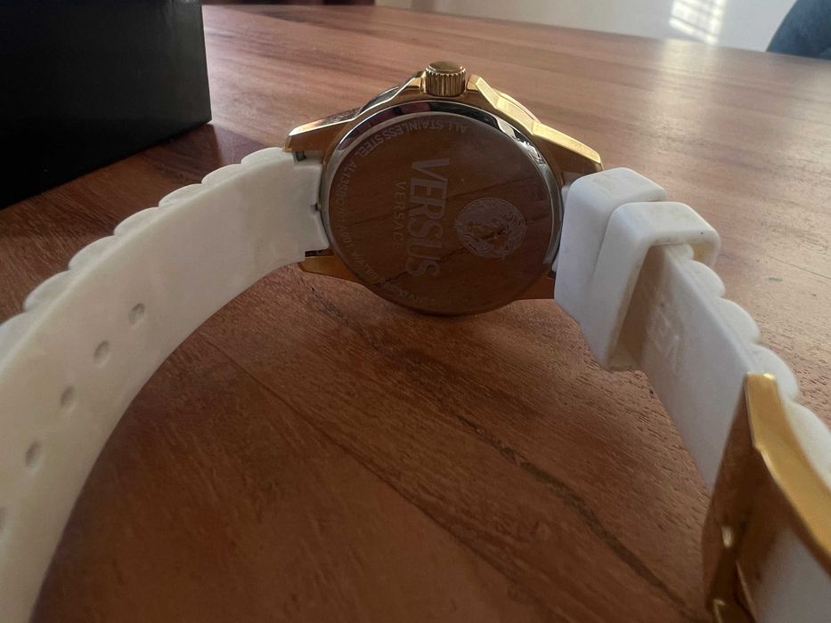 Rъчен дамски часовник