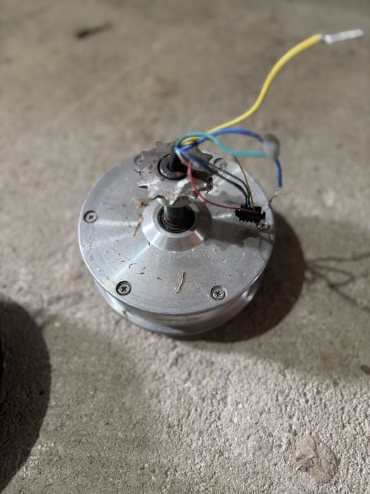 2 motorase  hoverbord sau ce doriti sa faceti