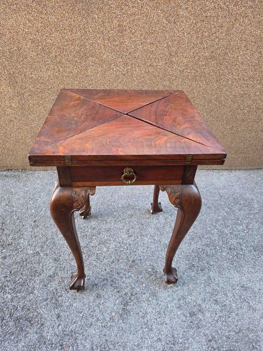 Скринче с интарзия