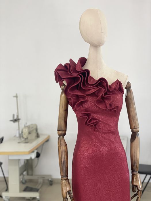 Официални рокли /за сватба,моминско,абитуриентска/