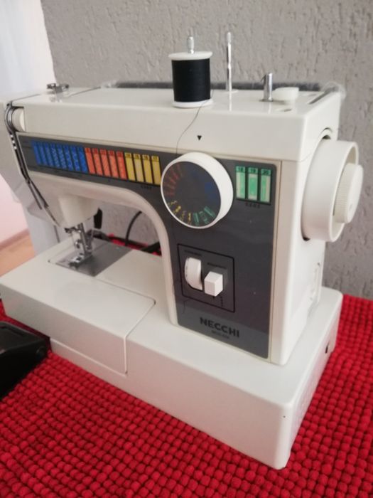 Mașina de cusut Necchi 559 Germania