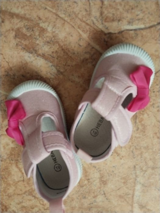 Продам сандали новая