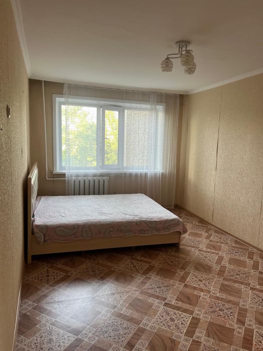 Продаю квартиру на Строителей 1