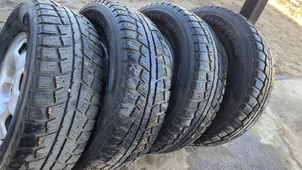 Комплект шин с дисками 265/70/17