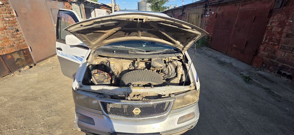Продам nissan largo