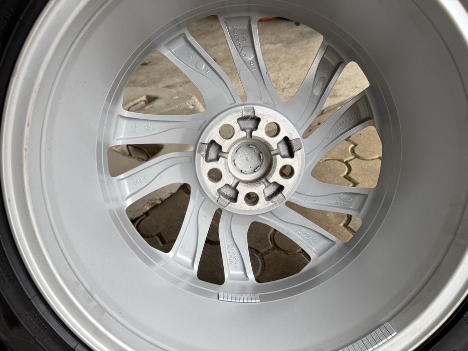 Land rover 255/50R20 pirelli iarna