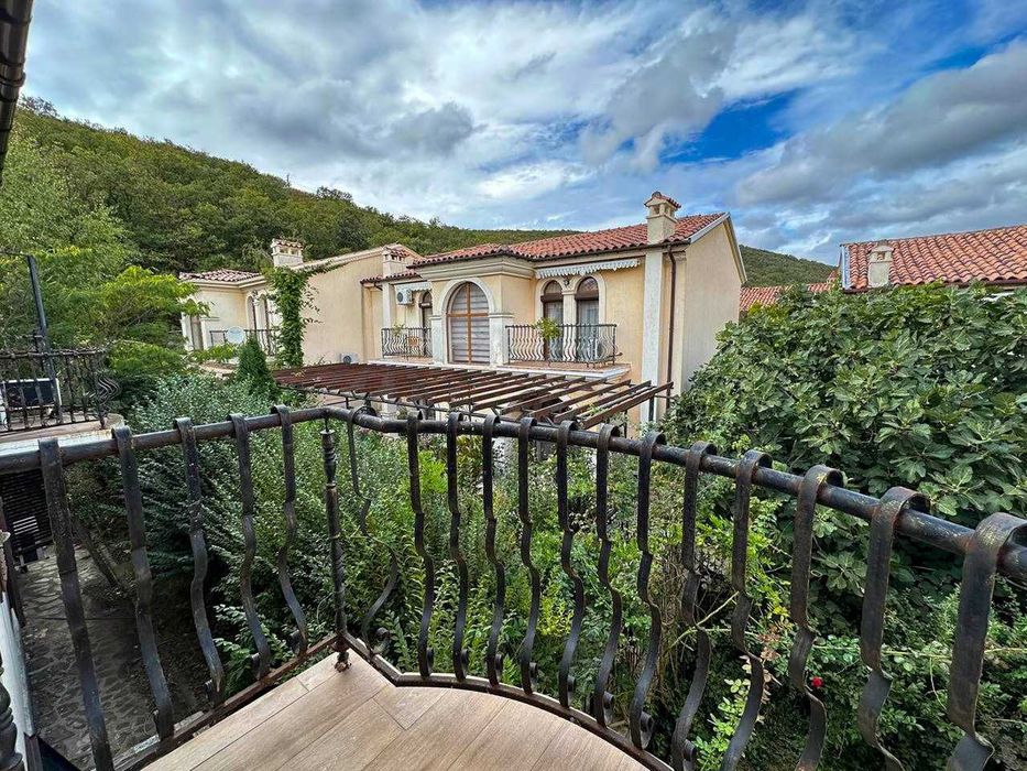 Продава се Къща в к.к. Елените - 147 кв.м за 1327 €/кв.м - Снимка #21