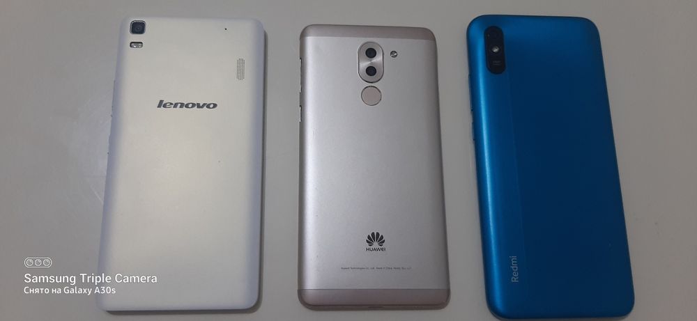 Продам телефоны по  5 000 тг