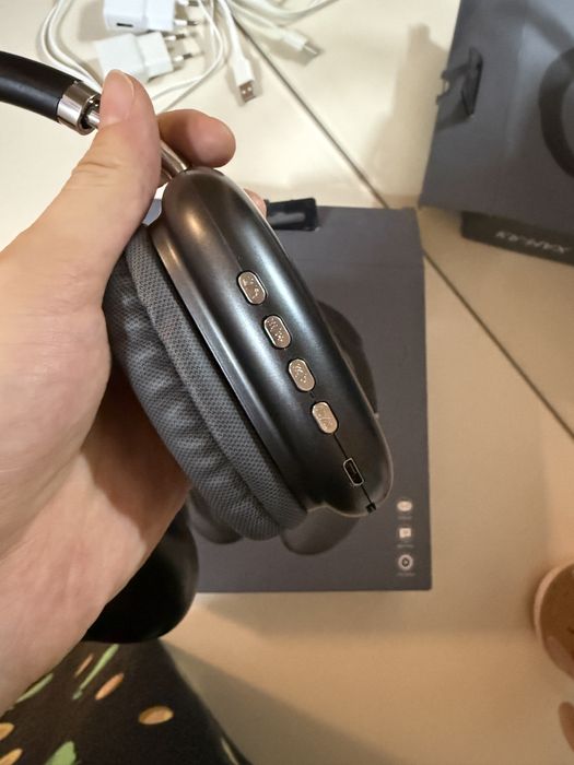 Продам блютуз наушники