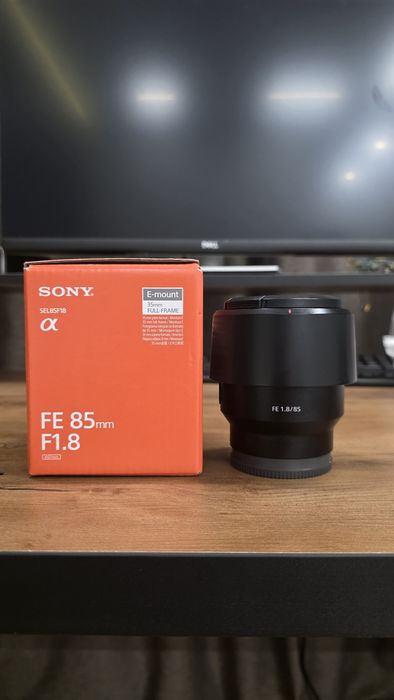 Продам объектив Sony FE 85mm F1.8