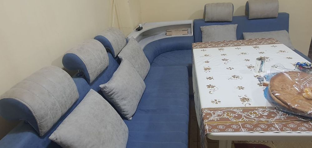 Таза уголок диван