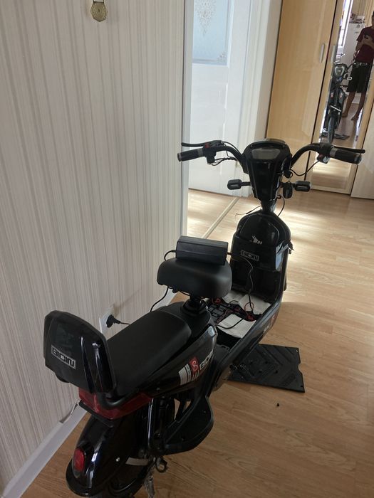 Электроскутер Sk8