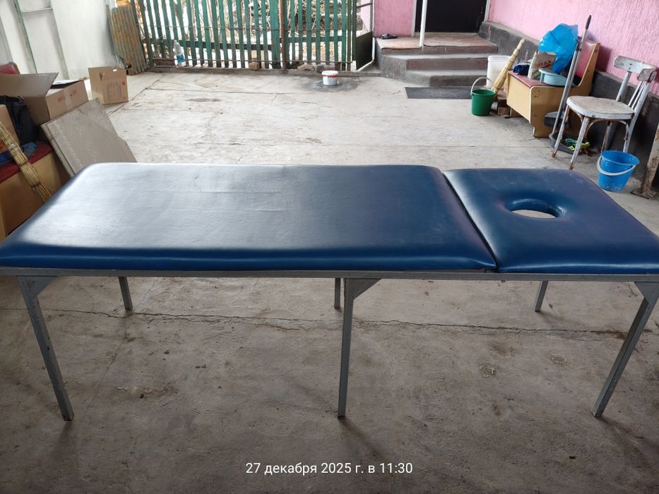 Кушетка для массажа и процедур