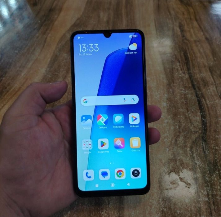 Продам телефон Redmi 14с память 256гб гб состояние отличное