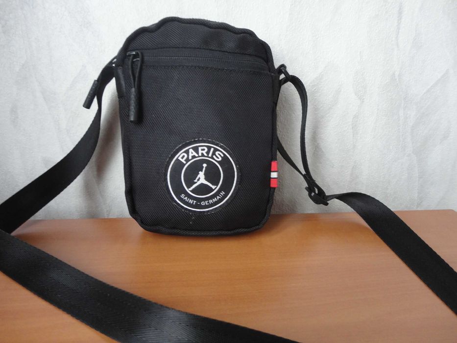 Jordan Paris Saint-Germain/мъжка чантичка