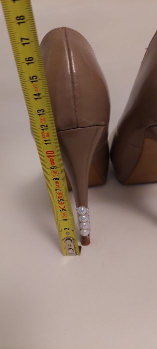 Pantofi crem new look eleganti platforma marimea 38 24 cm