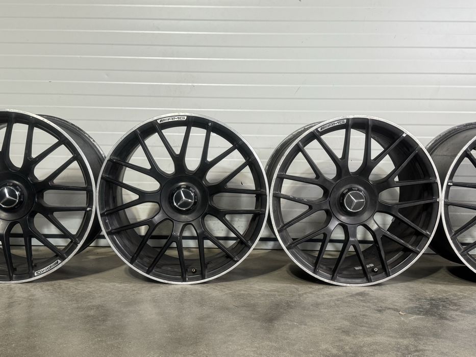 Vand jante de mercedes AMG pe 19